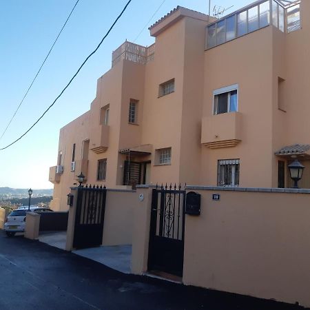 Cozy Apartment In Fuengirola Hills ภายนอก รูปภาพ